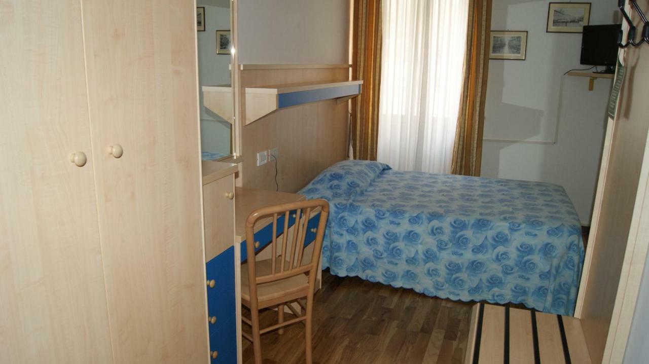 Hotel Milano Градо Экстерьер фото